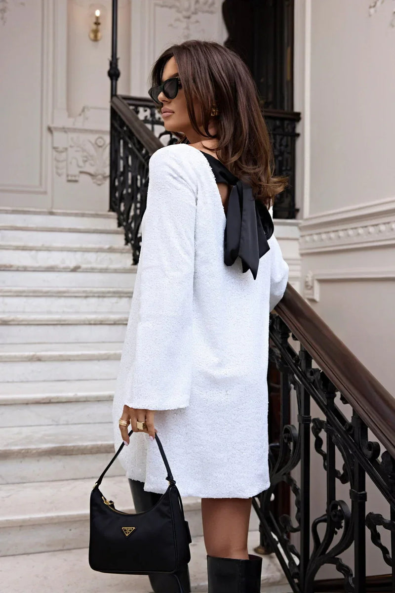 Funkelndes Glitzerkleid für Eleganz und Glamour – Jas